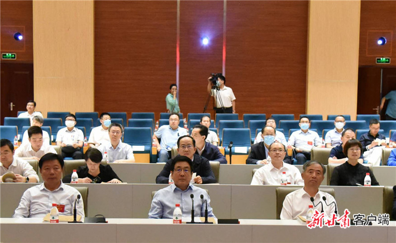 甘肅省深度貧困地區(qū)脫貧攻堅現(xiàn)場推進(jìn)會召開 林鐸唐仁健陳志剛李忠講話 孫偉主持