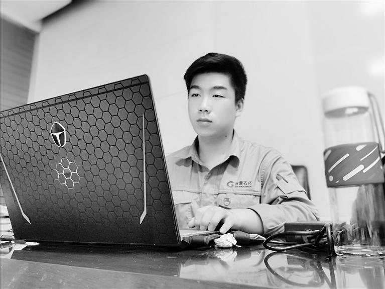 總書記的話兒記心間丨還沒畢業(yè)，工作就落實(shí)了!