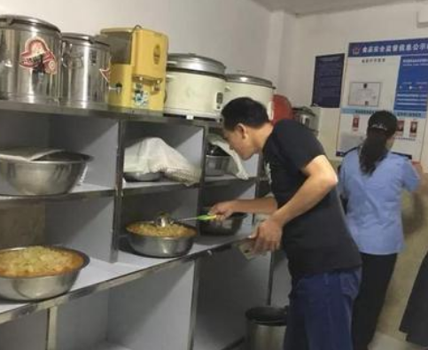 蘭州高新區(qū)市場監(jiān)管分局開展校園及周邊環(huán)境整治檢查