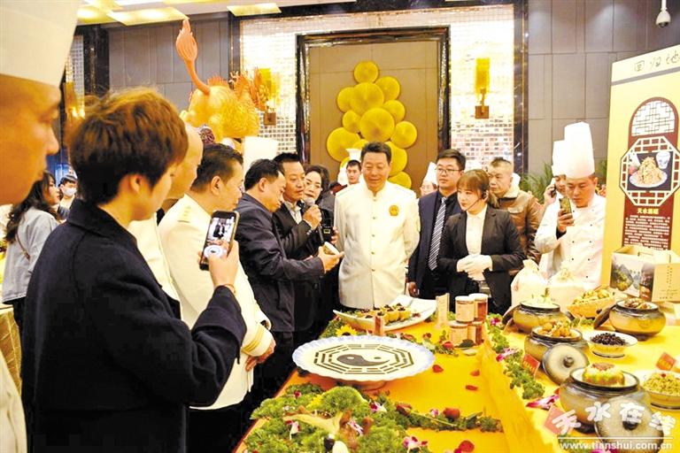 隴菜藝術(shù)盛典聚焦隴菜經(jīng)濟新成就——中國烹飪大師、甘肅省隴菜協(xié)會會長趙長安專訪