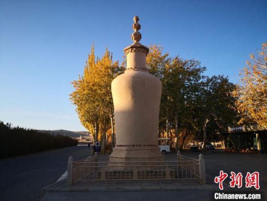 圖為2020年11月，沐浴在晨光中的莫高窟道士塔。(資料圖) 馮志軍 攝