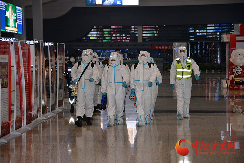 【隴拍客】蘭州西客站全面消殺，場面堪比大片