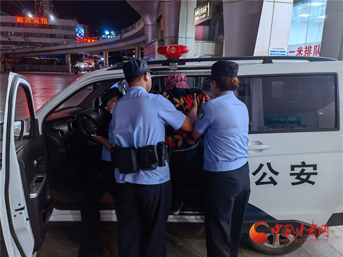 合成大麻素摻入“上頭電子煙”城關(guān)警方查處一起團伙販毒案