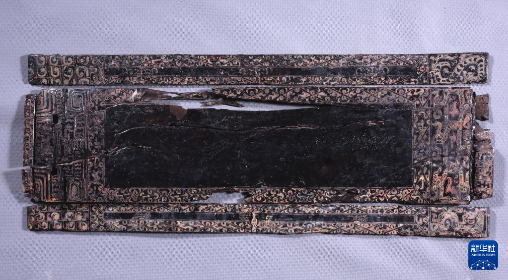 江西樟樹(shù)市國(guó)字山戰(zhàn)國(guó)墓葬出土漆瑟（資料圖）。