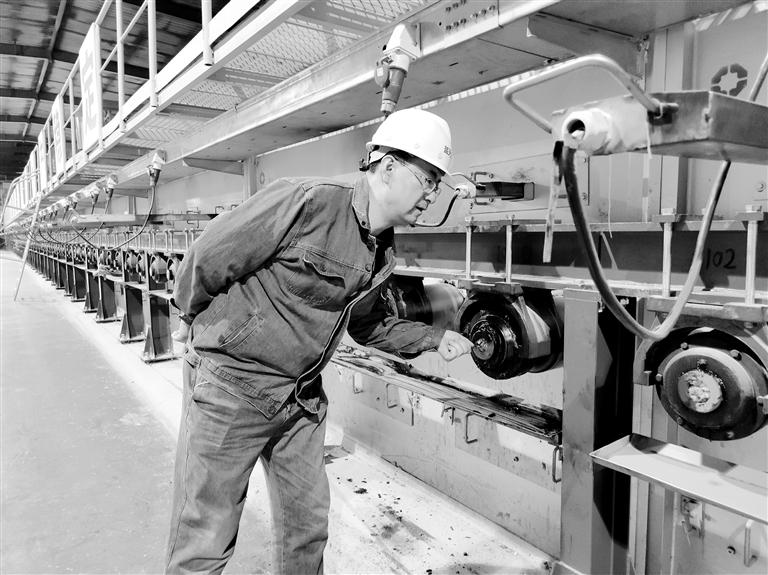 高溫下的堅守，讓世界變得更“透明”