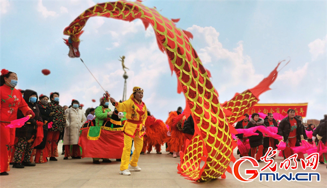 新春走基層|甘肅金昌:傳統(tǒng)年俗添新彩 紅紅火火鬧新春 新春走基層|甘肅金昌:傳統(tǒng)年俗添新彩 紅紅火火鬧新春